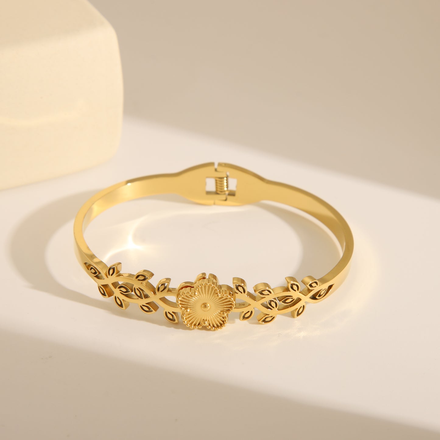 French Style Flower 18K Gold Plated Open Bangle